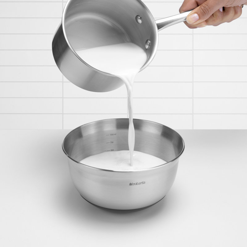 Bol à mélanger profilé en acier mat de 1,1 pte (1 litre)