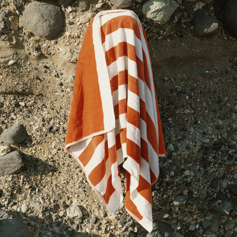 The Beach Towel, Red/White