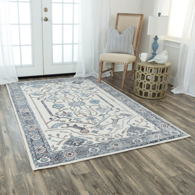 Chloe Oriental Indoor Rug