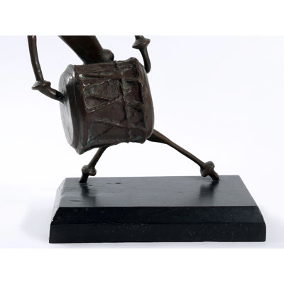 Johniel Animals Figurines & Sculptures