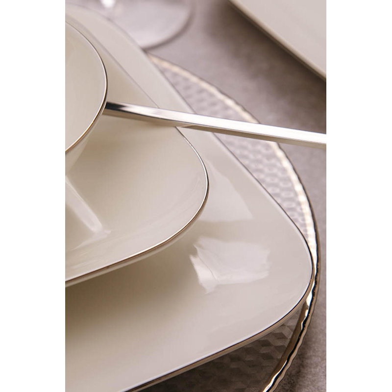 Service de table (51 pièces)