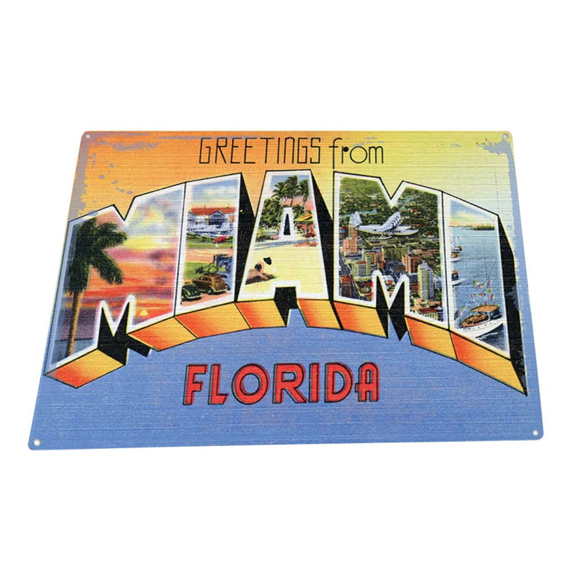 «Greetings From Miami» sur impression métallique, H 11,5 po x l 15,5 po x P 0,04 po