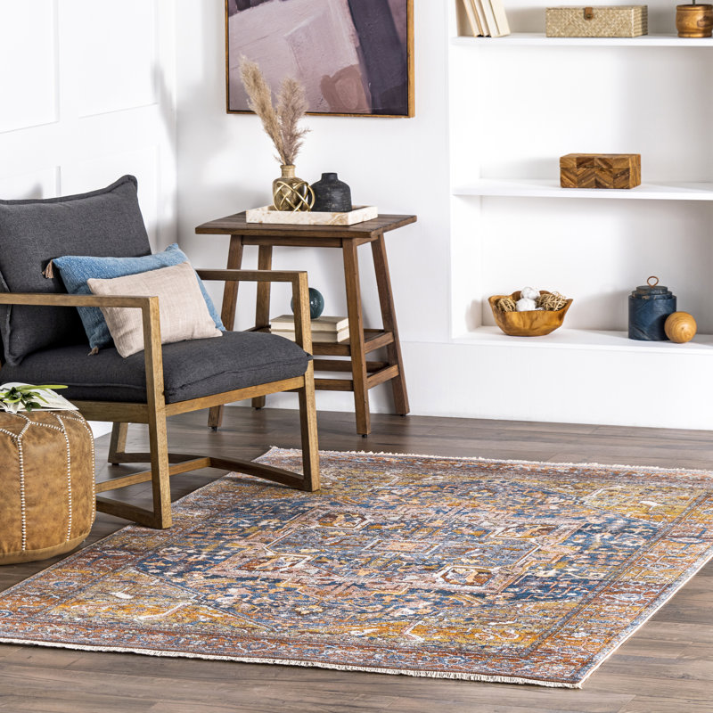 Tapis oriental traditionnel rouille, brique et bleu marine à motif de médaillon Windmere, Carré 5 pi