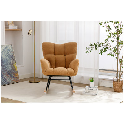 Fauteuil oscillant berçant en tissu avec dossier capitonné et structure en eucalyptus