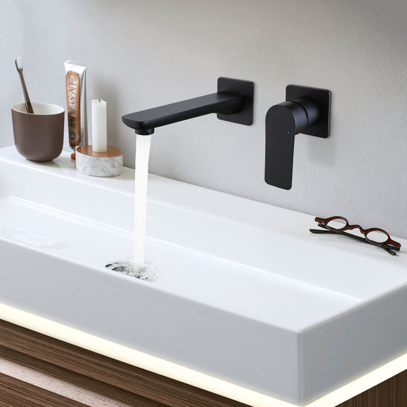 Robinet de lavabo de salle de bain mural noir mat