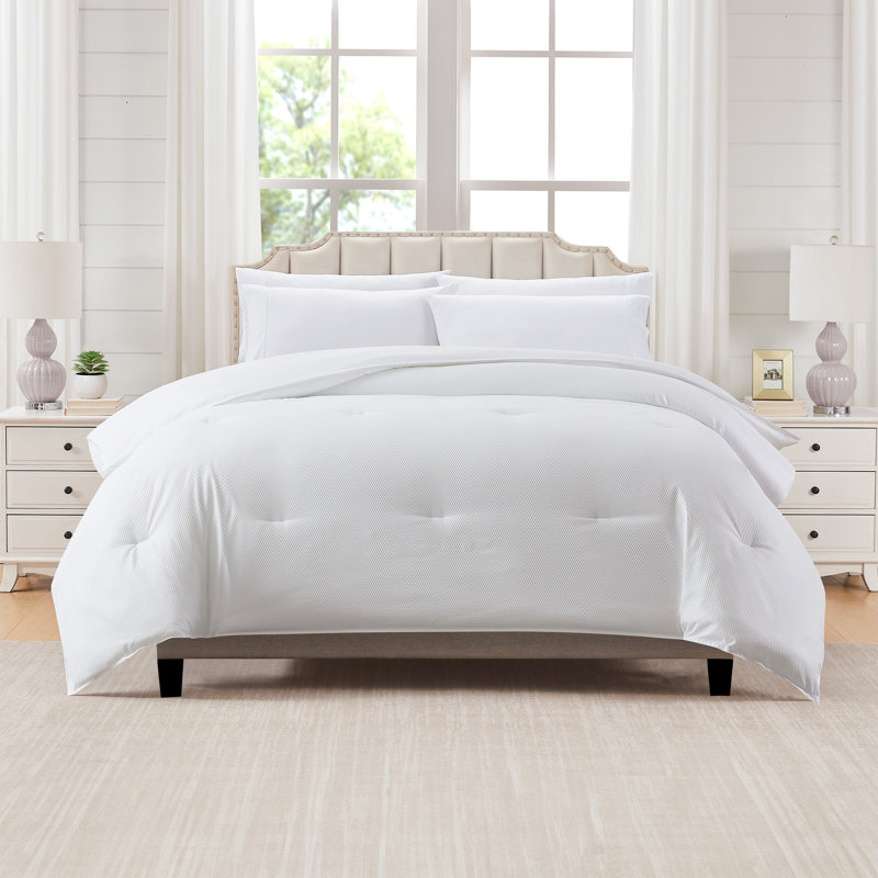 Modern Threads Down Alternative Microfiber Quilted Reversible Comforter & Duvet Insert, King Comforter
