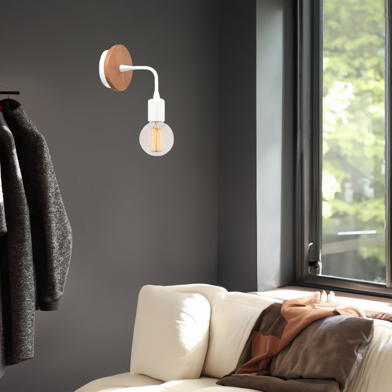 Loreeta Armed Sconce
