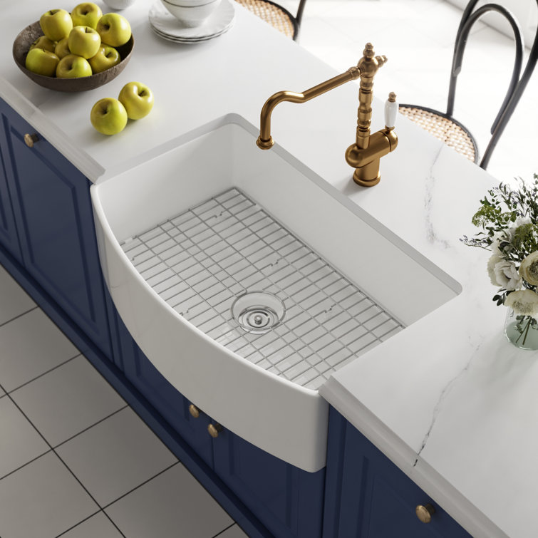 DeerValley Fireclay Curved Farmhouse Kitchen Sink with Sink Grid and Basket Strainer