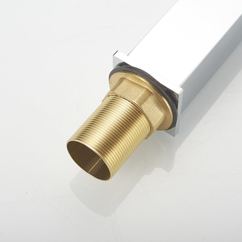 Robinet pour salle de bain à poignée simple, Chrome poli