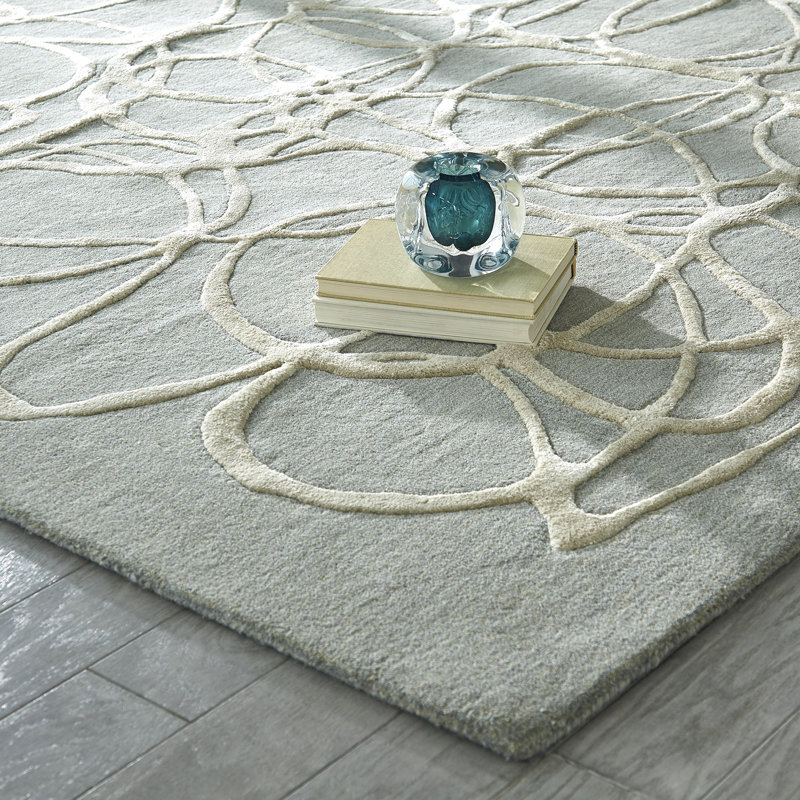 Abstract Area Rug in Gray, Rectangle 5' x 8'