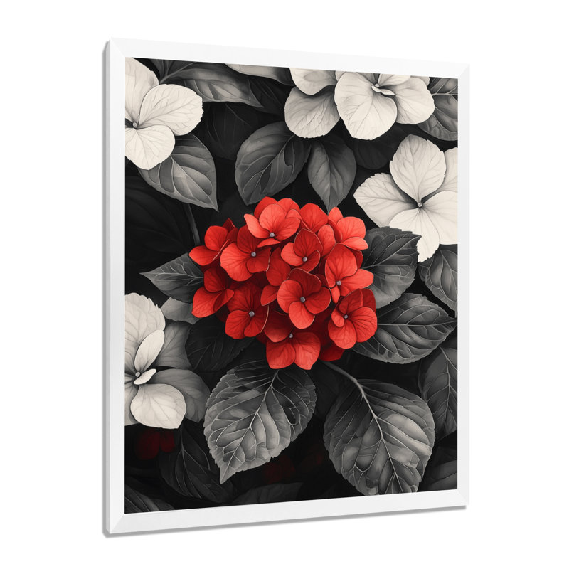 Hortensias monochromes avec décor de pétales rouges II - art mural floral, H 32 po x l 16 po, Picture Framed, Blanc