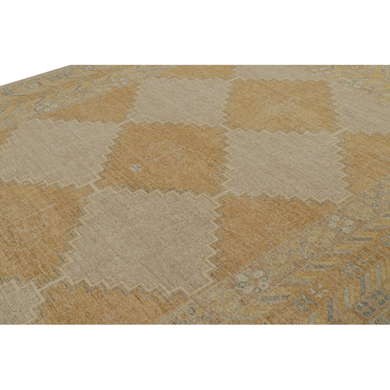 Distressed Homage Geometric Area Rug, Rectangle 8' x 10'