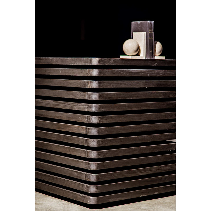 Bureau Milo, Noir