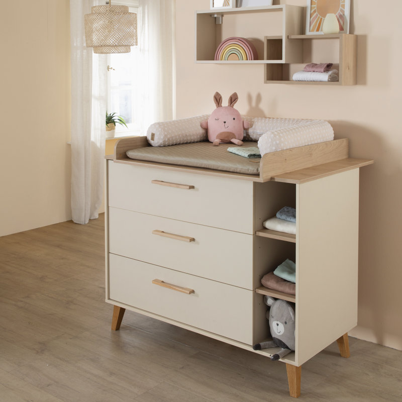 Wide changing unit including changing attachment Jil Changing Table