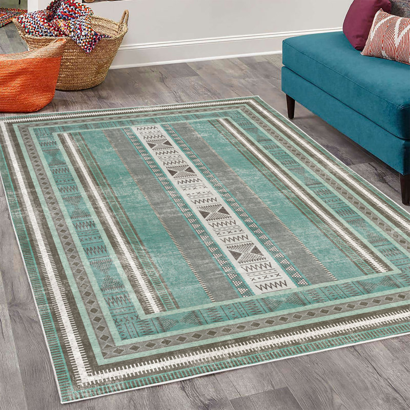 Tapis décoratif Harley-Grace Tribal, Rectangle 4 pi x 5 pi 5 po