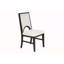 Chaise à découpes arquée en tissu blanc