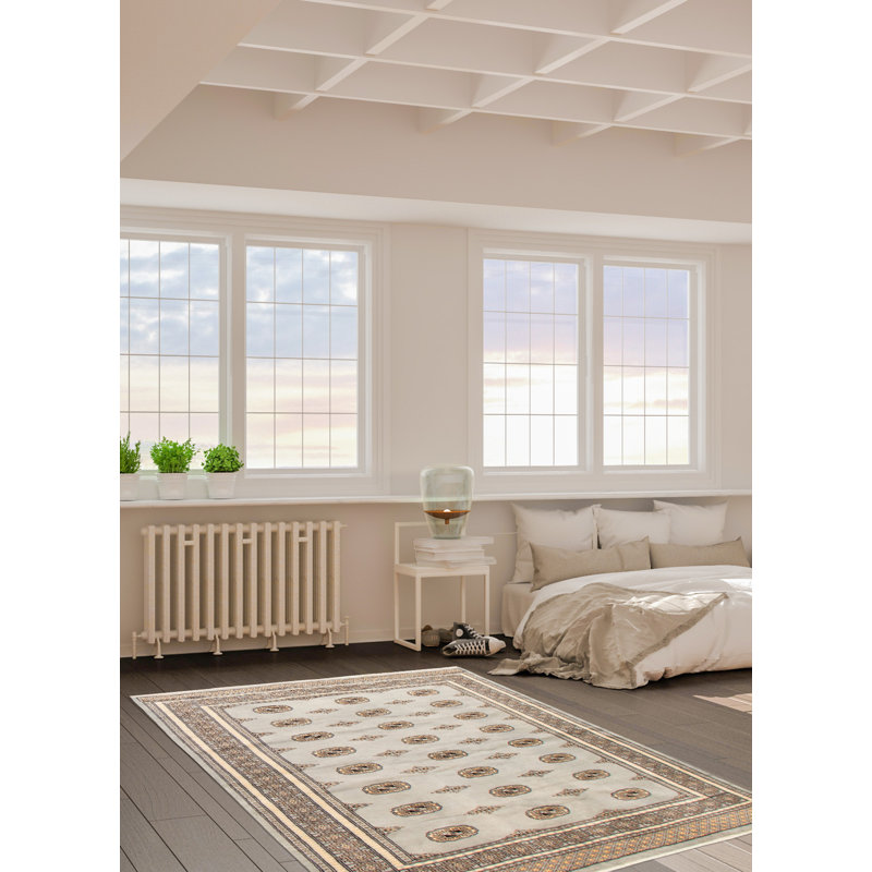 Tapis gris 6 pi 0 po x 7 pi 6 po Finha Peshawar Bokhara