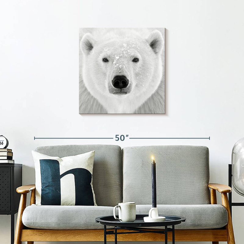 Crowle Polar Bear Face, 24" H x 24" W