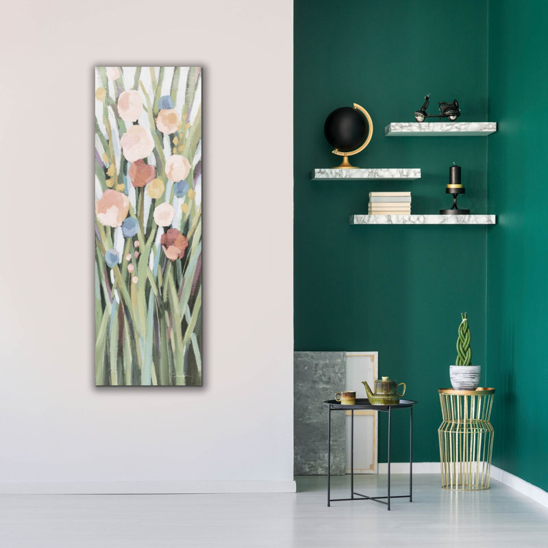 «Flowers In May 2 Mute» par Silvia Vassileva, art mural sur toile, 20 po x 60 po