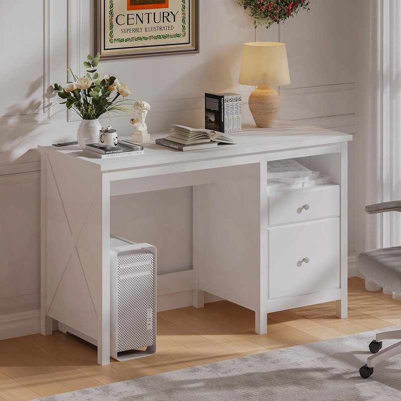 Bureau d'écriture en bois de ferme avec station de charge, 2 tiroirs, tablette ouverte et surface de travail spacieuse pour le bureau à domicile et le bureau