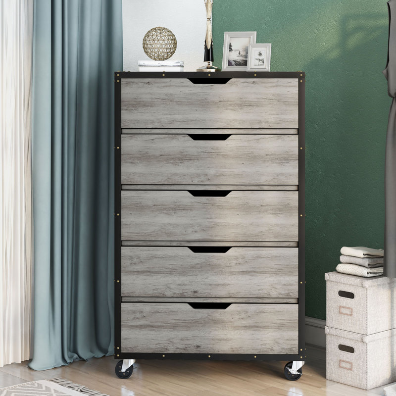 Commode 5 tiroirs l 31,1 po