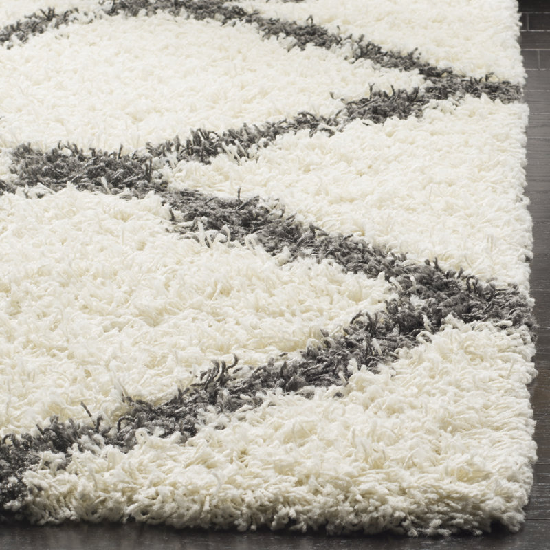 Berengere Geometric Hand Woven Area Rug, Rectangle 91 x 152 cm