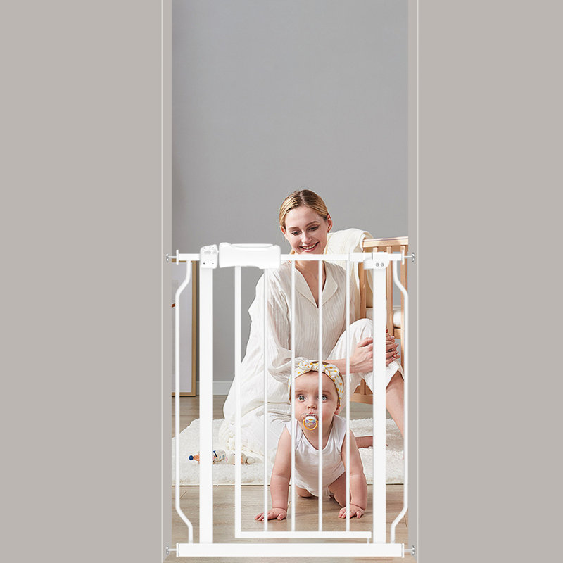 Barrière extra large pour bébé, passe à travers la pression sans perceuse, sécurité supplémentaire facile à installer, 29"