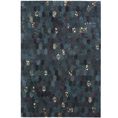 Hornet Rug