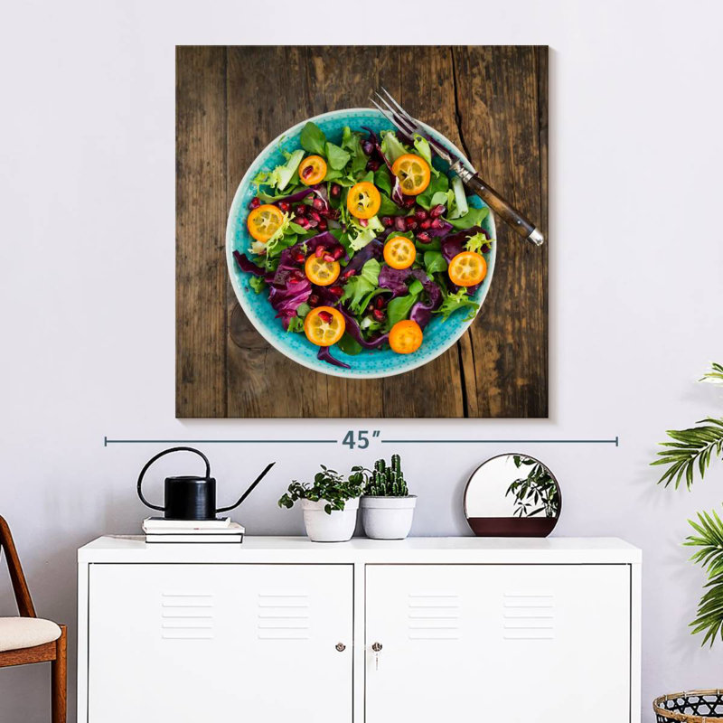 Salade de chou rouge Yarlin avec kumquats, H 33 po x l 33 po