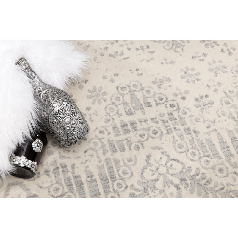 Tapis de couloir intérieur en damas gris / beige 2 pi x 8 pi (2 pi 3 po x 8 pi) Branch Branch Liora