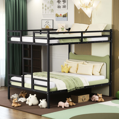 Grand lit superposé en métal noir avec garde-corps et construction stable de 110 lb par capacité, assuré par un garde-corps haut, pour un accès facile, une conception sophistiquée, un espace de rangement supplémentaire sous le lit, un espace facile à utiliser