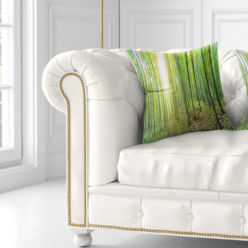 Thick Green Forest Panorama - coussin à imprimé paysage, 18 po x 18 po, Coussin décoratif