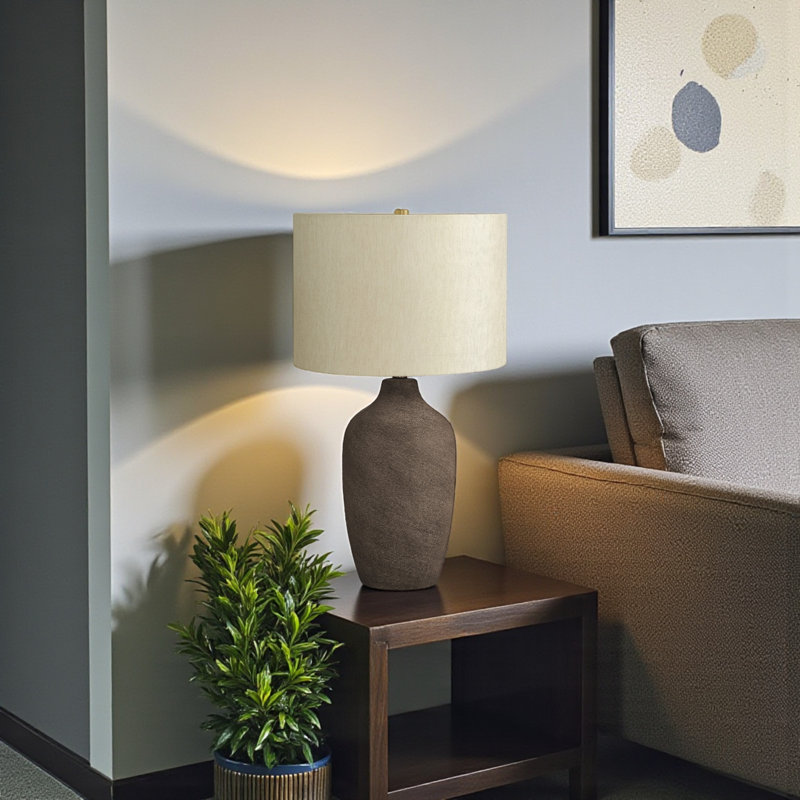 Lampe de table avec abat-jour gris en céramique et métal beige Helsa H 26,51 po x l 14,85 po x P 14,79 po