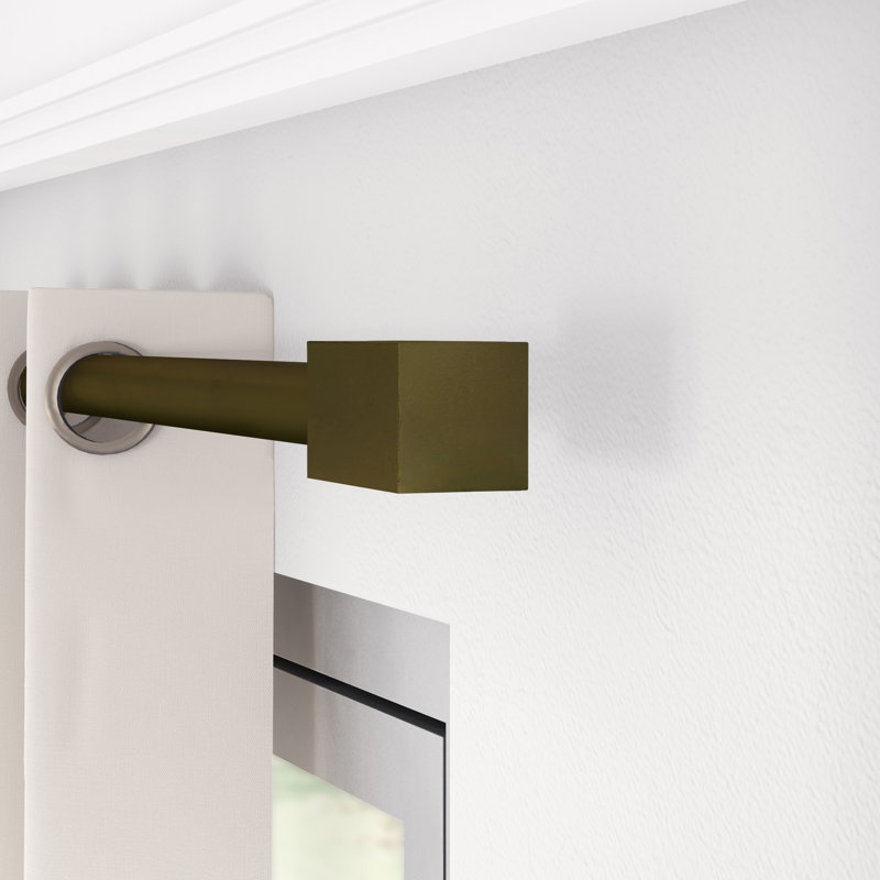 Tringle à rideaux simple ajustable 0,75 po Brookmount, Laiton, 1.5" H x 120" lx 1" d
