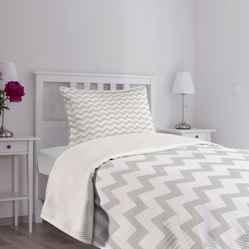 Twin Pale Grey and White Geometric Zigzag Bedspread Set