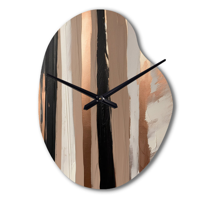 Brun et noir au-delà des limites IV - horloge murale abstraite de forme unique en métal, impression d'horloge murale asymétrique moderne