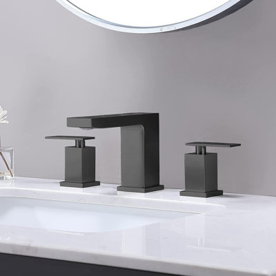 Widespread Bathroom Faucet with Drain Assembly