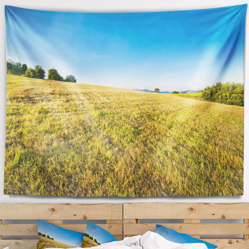 Tapisserie de montagne de soleil sur vert avec accessoires suspendus inclus, H 32 po x l 39 po
