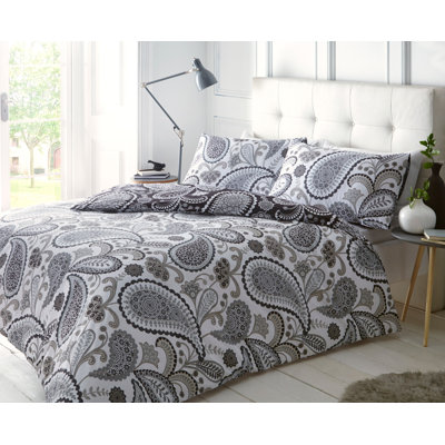Chiswick Polyester Paisley Duvet Cover Set with Pillowcases