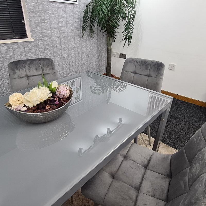 Asturias 6 - Person Dining Set