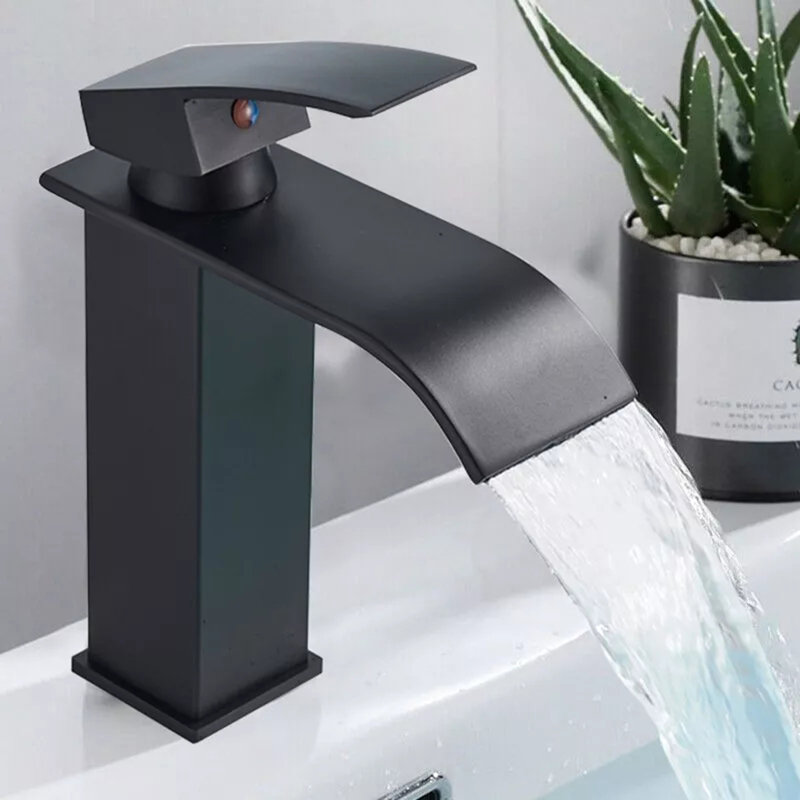 Tomo Mono Basin Mixer, Matte Black