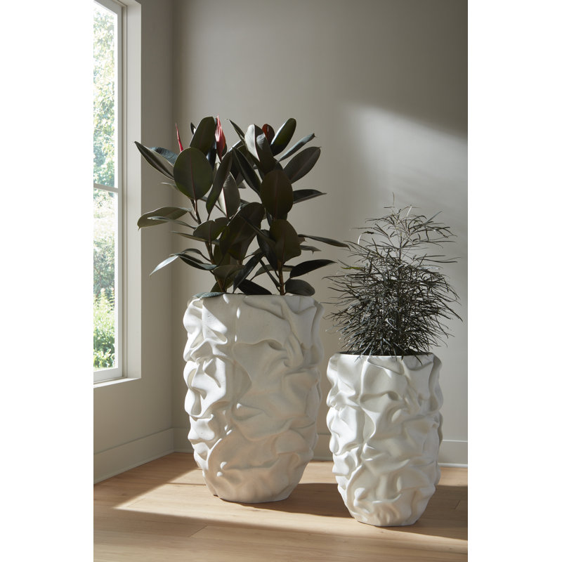 Drape Planter White Stone
