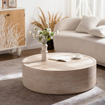 Table basse ronde de 39,44 po avec motif, sans assemblage, teinte ambrée, ton de bois gris, finition laquée, rangement ouvert, fixation au sol, style minimaliste pour table contemporaine de style contemporain, et décor gris