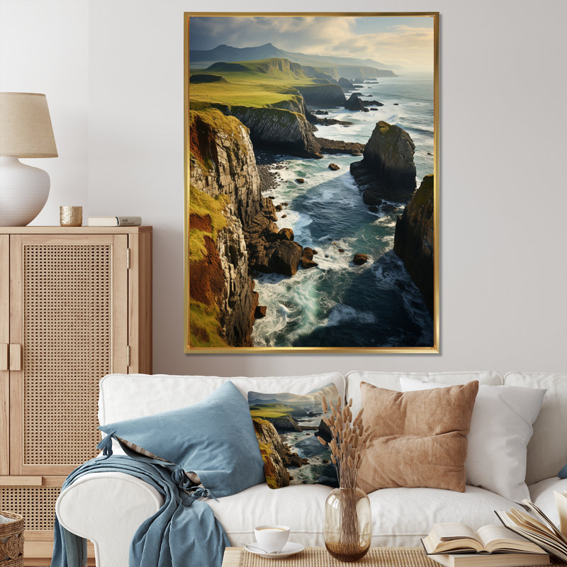 «Ireland Dingle Peninces Cilf II», reproduction sur toile, H 40 po x l 30 po x P 1,5 po, Cadre flottant doré