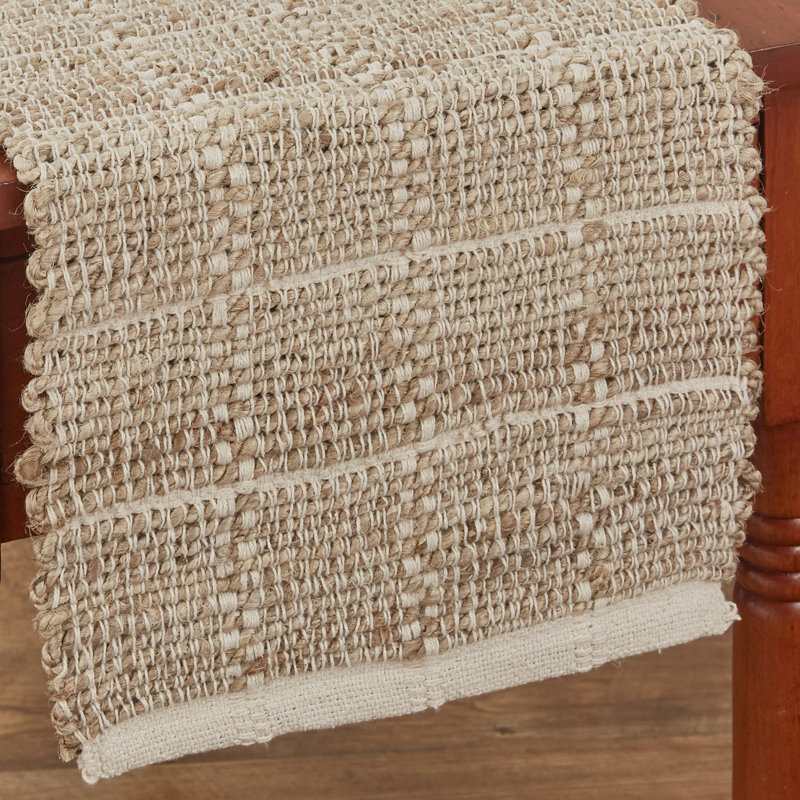 Chemin de table Dovecove Origins - L 36 po - Sable, 54 po x 13 po