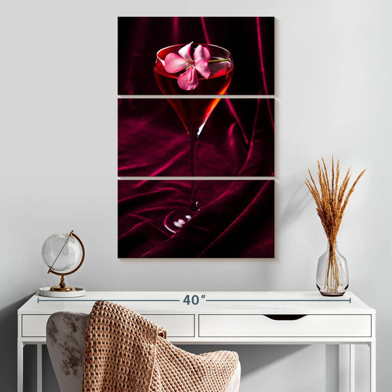 Yarlin Cosmopolitan Cocktail, H 32 po x l 20 po