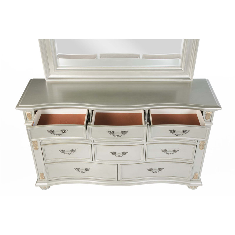 Commode, Champagne