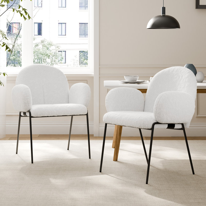 Chaise rembourrée moderne avec accoudoirs et grande assise, Blanc
