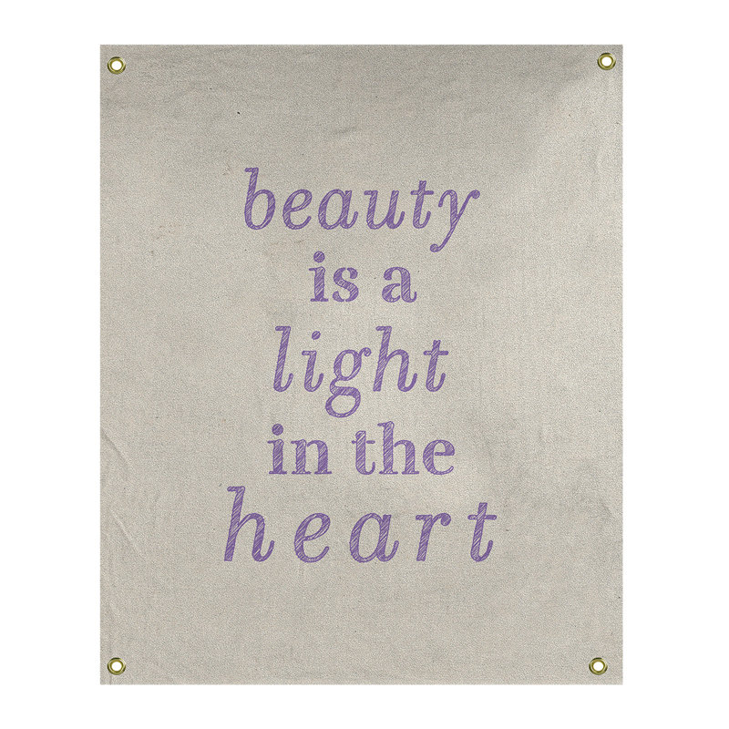 Tapisserie en polyester en citation de beauté, H 36 po x l 26 po, Blanc / Mauve