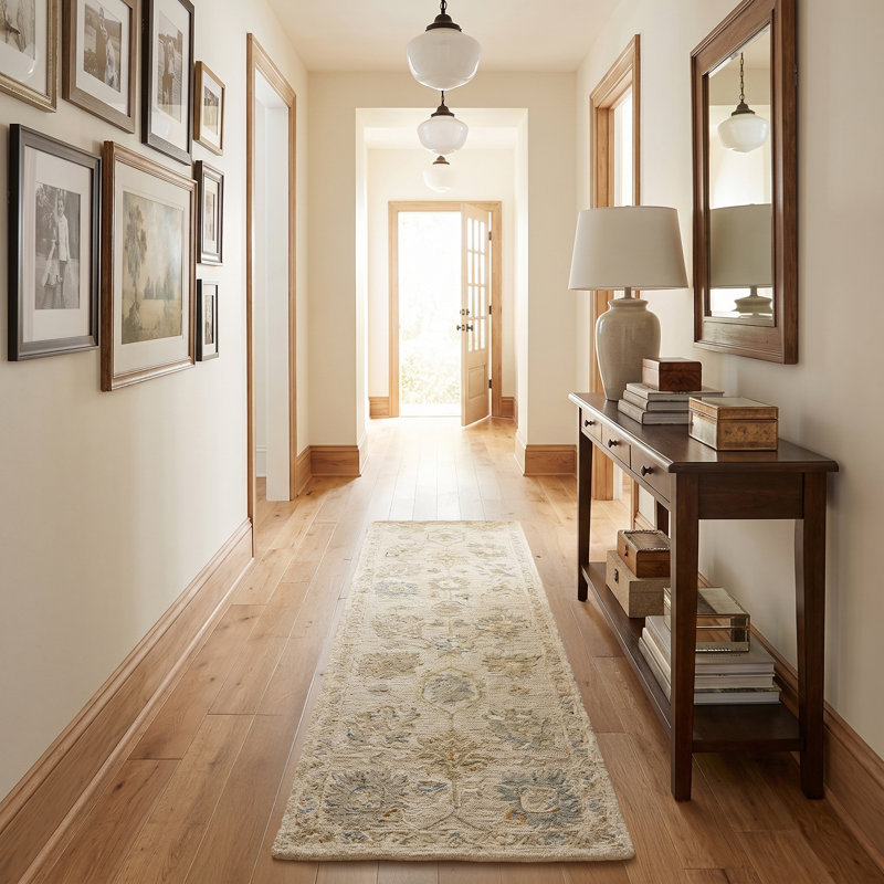 Tapis d'intérieur en laine touffeté à la main Traditional, Tapis de couloir 2 pi 6 po x 8 pi